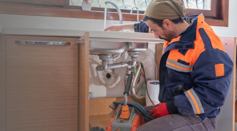 Expert burst pipe repair services in Lexington, MO